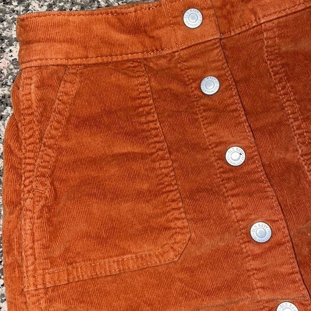 Old Navy corduroy button down skirt. Size small - Picture 2 of 4